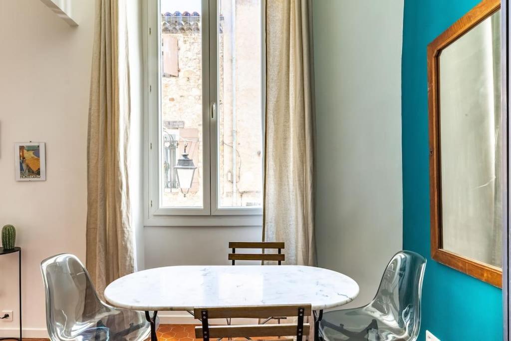 Appartement Authentique Situe En Plein Centre D'Antibes Exteriér fotografie