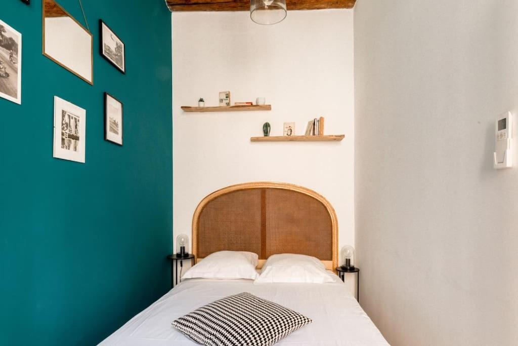 Appartement Authentique Situe En Plein Centre D'Antibes Exteriér fotografie